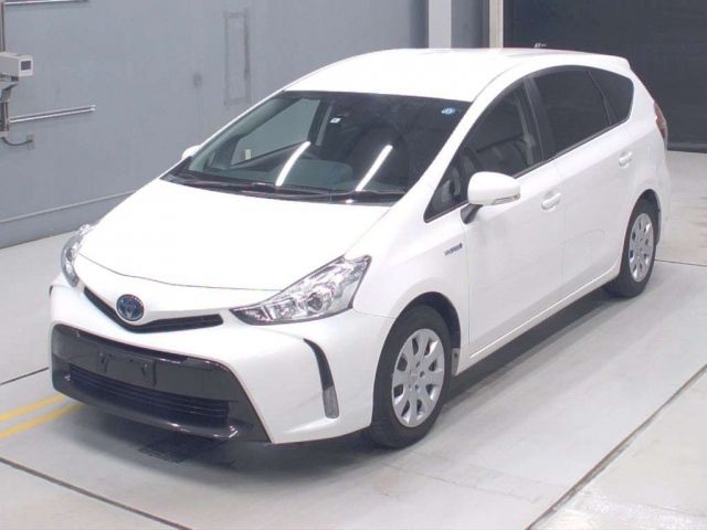 30463 Toyota Prius alpha ZVW41W 2019 г. (CAA Gifu)